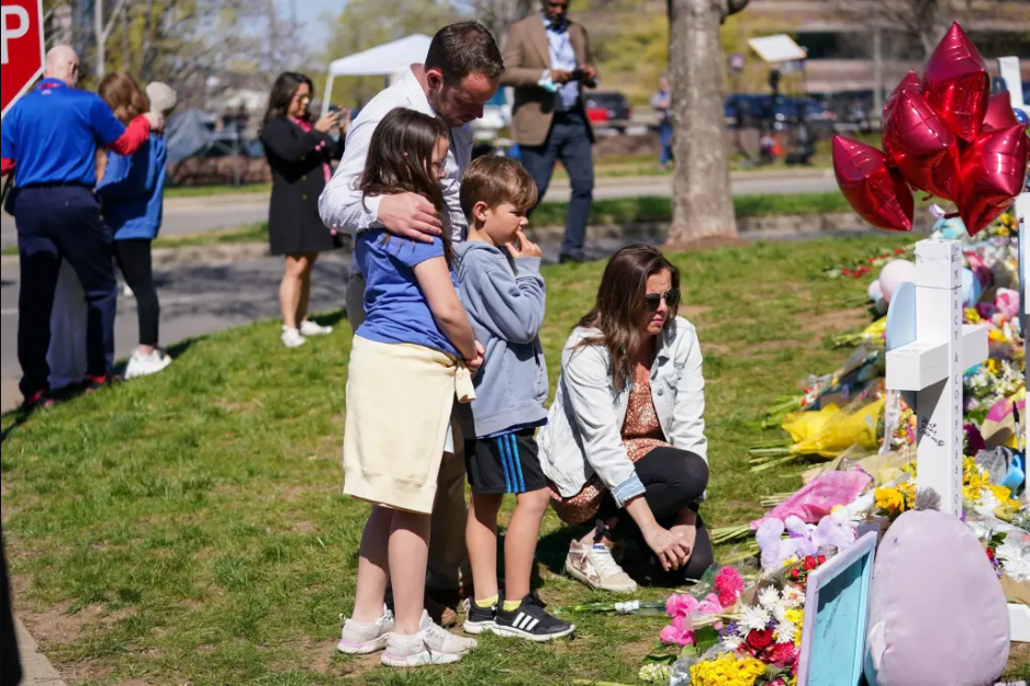 Mourners at a makeshift memorial for the victims of the shooting at The Covenant School in Nashville