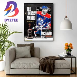 Connor McDavid Is The 2023 Ted Lindsay Award Winner Home Decor Poster Canvas