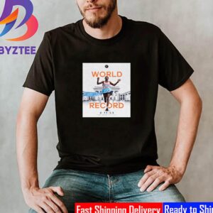 Congratulations To Tigst Assefa For 2023 New Marathon World Record at The Berlin Classic T-Shirt