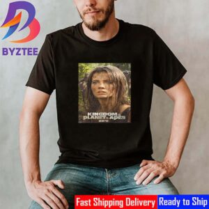 Freya Allan as Nova In Kingdom Of The Planet Of The Apes Official Poster Vintage T-Shirt