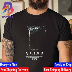 Official Poster Alien Romulus Only in Theaters August 16th 2024 Vintage T-Shirt