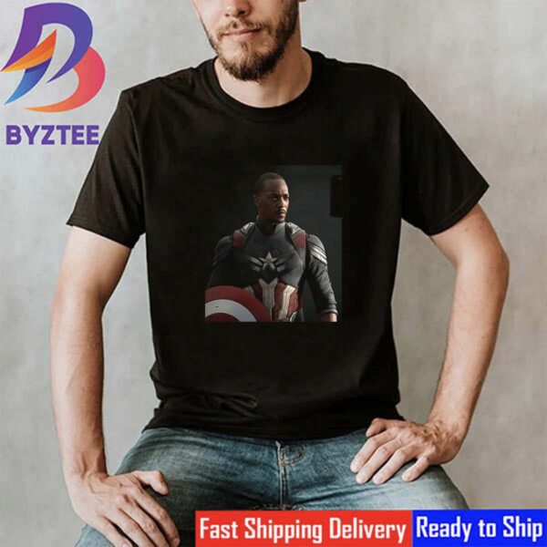 Anthony Mackie As Captain America In Captain America Brave New World Classic T-Shirt