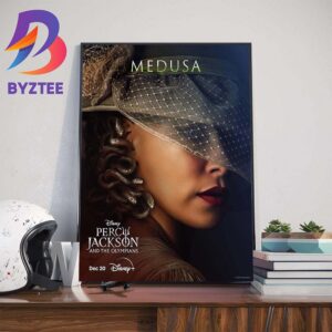 Jessica Parker Kennedy As Medusa In Percy Jackson And The Olympians Wall Decor Poster Canvas