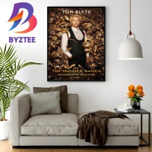 Tom Blyth as Coriolanus Coryo Snow In The Hunger Games The Ballad Of Songbirds And Snakes Wall Decor Poster Canvas